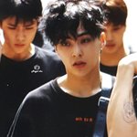 [EXO] 오늘 <b>시우</b>민석 리즈갱신예정ㄷㄷ