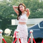 레드카펫에서 몸매가 다햇다ㄷㄷ