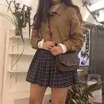 너네는 소녀나라풍 옷 입는 애가