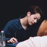 [라이관린] 우리 입<b>덕자</b>들을 위해 사진 7장씩 기부하자