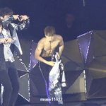 [EXO] 와 종인 직캠 방금 뜬거 오진다 복근 <b>cg</b>?