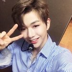 [강다니엘] +링크추가) 다니엘 <b>첫방</b> 기념 셀카