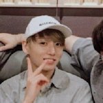 [방탄소년단] 꾸기 머리잘랐나??