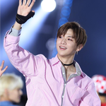 [강다니엘] <b>인사</b>나온 핑크다녤
