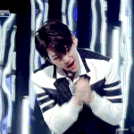 [백현] 흥 폭발! 강렬한 EDM으로 돌아온 EXO의 ‘<b>Power</b>