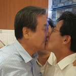 너네 김무성이랑 <b>유승민</b> 뽀뽀 한거 앎?