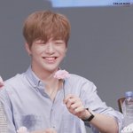 [강다니엘] ㅅㄷ 나오늘폰뺏김