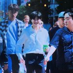 [EXO] 준면이 뮤뱅 중간<b>외출</b>
