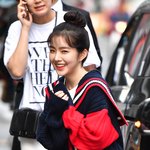 [EXO] 싱글벙글 <b>차량</b>하차 오늘 두근거려현