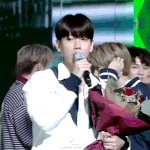 [EXO] ㅠㅠ백현이 <b>고딩</b> 졸업식인줄