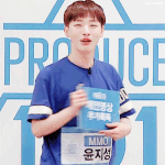 [윤지성] 이분 동일인물 맞나요?