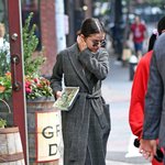 단발머리 한 <b>셀레나</b> 고메즈