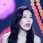 얼굴이 자체 <b>조명</b>인 아이돌