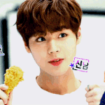 [박지훈] 한밤에서 <b>미모</b> 뽐냈네