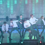 [EXO] 내친구좀늦덕인데 2016석아대 직캠보고 입덕했다는거야