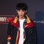 [EXO] 저 이<b>사진</b> 보고 입덕했는데ㅠㅠ