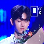 [백현] 신<b>한류</b> 인기상 축하해,