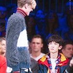 [EXO] 요<b>사진</b> 찬열이 모델이랑 <b>아이</b>컨택한거임?