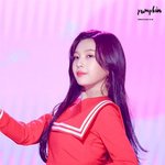 어디가서 얼굴로 빠지지 않는 <b>여</b><b>돌</b>