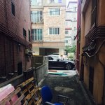 [조언부탁] <b>집밖</b>의 낯선남자...도와주세요