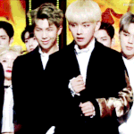 [방탄소년단] 새벽인데 심각하다