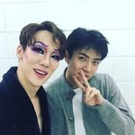 [EXO] <b>주위</b>지나가는사람이 저피지컬에저렇게입고있으면