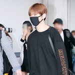 [강다니엘] 오늘자 녤깅이 공항