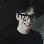 [댓글부탁해] 짝남이랑 학교에서 별로안친한데 고백해도될까?