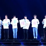 [EXO] 이거보니까 ㄹㅇ 파란만장한 여름<b>데이트</b>였다