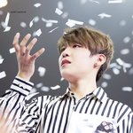 [박우진] 꽃가루랑 <b>우진</b>이는 정말...