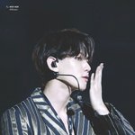 [백현] 같은날 같은백현이래 ㅎ ㅏ!