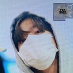 [백현] <b>삐딱</b>하게 서서 내려다 보는 백현