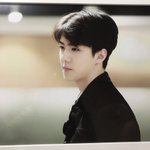 [EXO] 이거 살까 너무 <b>고민</b>됨