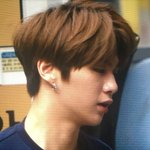 [강다니엘] 오늘자 출근길 <b>플뷰</b>