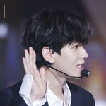 [백현] 폭죽소리에 깜놀 백현 직캠