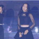 오늘자 <b>흑발</b> 염색한 손나은 ㄷㄷㄷㄷㄷㄷ