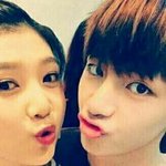 [단독]<b>뷔</b> 조이 열애인정 <b>팬</b>들에게"미안하다 사과..."