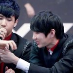 [드루와] <b>레오</b> 손 정도면 여자 손을 덥썩 잡을때 멋있겠다ㅠㅠ