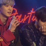 [EXO] 니네 준면이 <b>이</b> <b>표정</b> 본 적 있었냐? 없지?