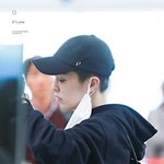 [EXO] 오늘 엠빙신 9시35분 이불밖<b>미</b><b>방분</b>