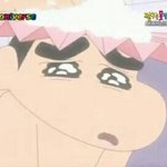 근데 자신이 거울이나 얼굴 볼 때