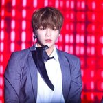 [강다니엘] <b>넥타이</b> 뭐하냐