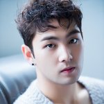 [강동호] 니트섹시 <b>동호</b>