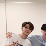 [라이관린] 관<b>린이</b>가 잘생겨서 진짜 우리나라뿌실수있을듯
