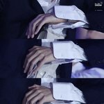 [백현] 백현이 손꾸락 <b>귀족</b>의 손