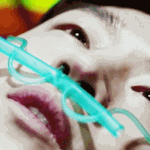 이제훈하고 수지가 대단한 이유