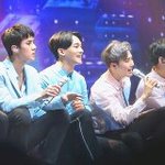 [EXO] 잠도 안자고 추이 올려주는년이랑 투표하는련들
