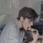 [조언부탁해] 내 친구 진짜 돈 펑펑쓴다