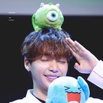 [드루와] 수정)팬싸에서 인형표정 따라하는 남자솔로가수