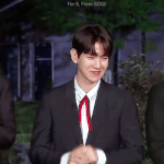 [EXO] 아니 이 비쥬얼은 솔까 백악관 <b>대변인</b>비쥬얼이지
